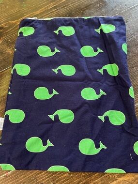 ITSY RITZY Navy Blue “wet bag” with Green cartoonish whales. Zipper closure🐳NWOT